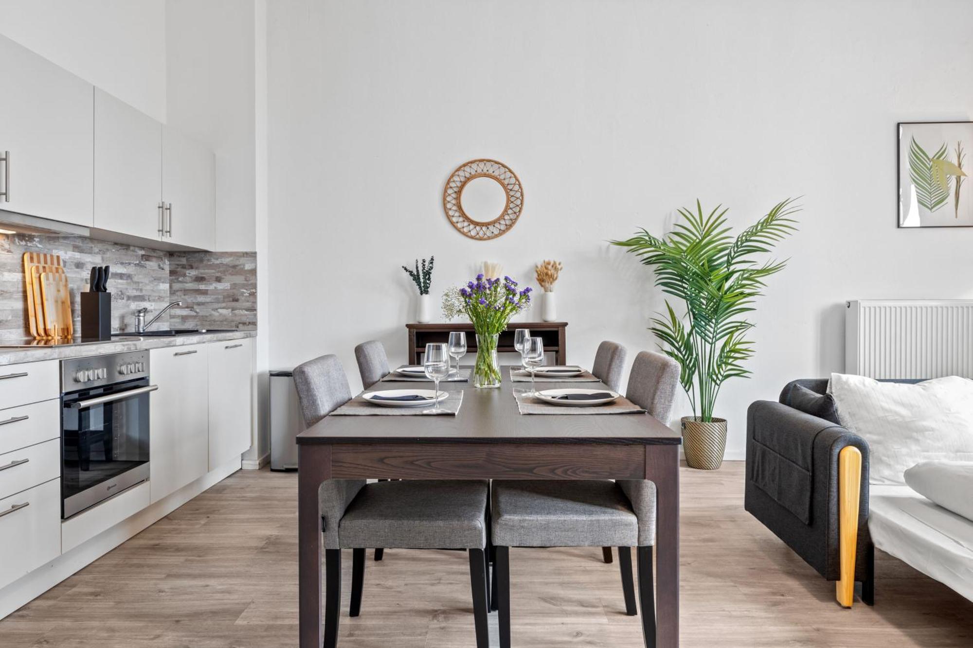 Mint Apartment Ueber Der Stadt Parken Kueche Wifi 베를린 외부 사진