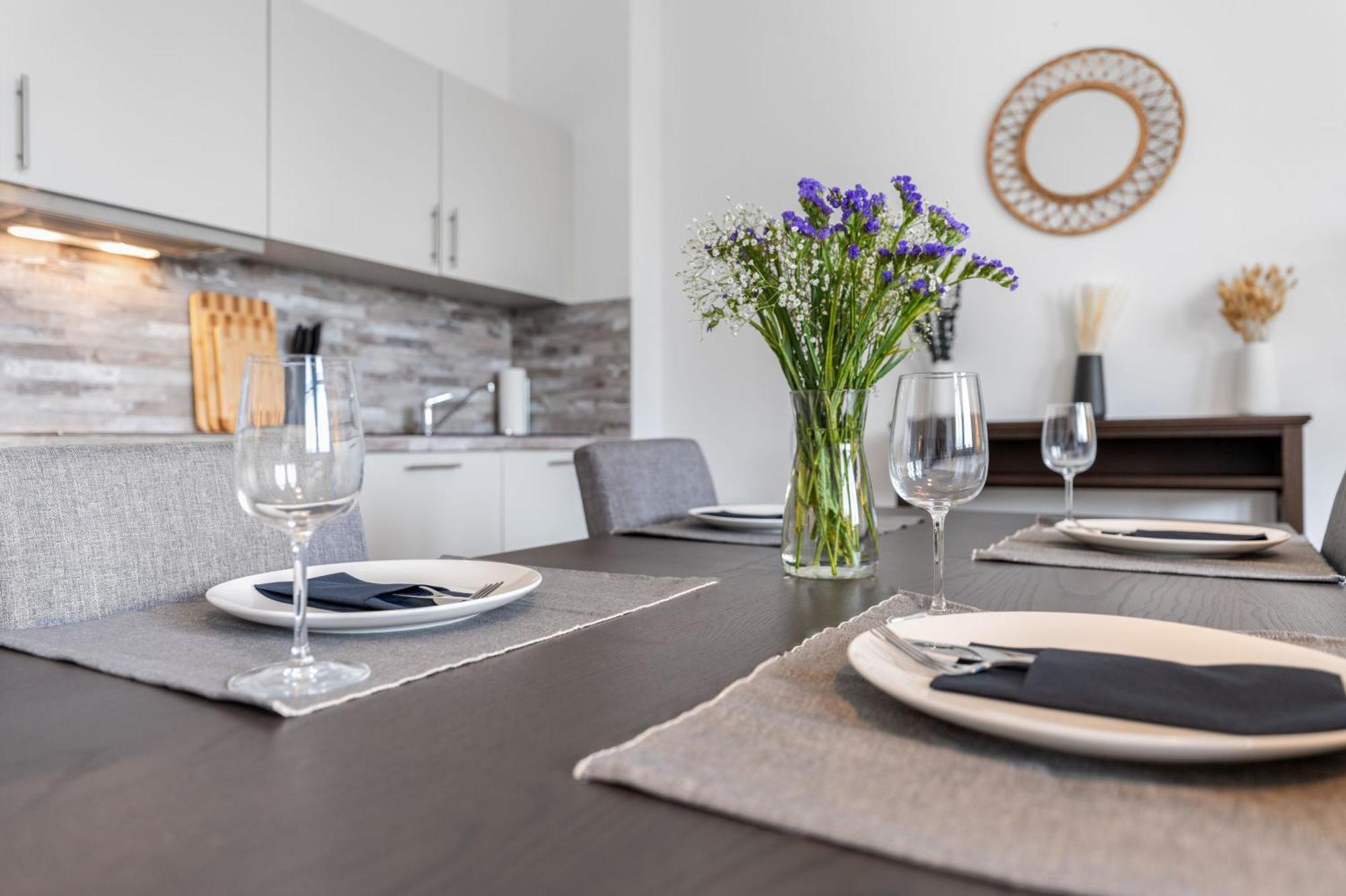 Mint Apartment Ueber Der Stadt Parken Kueche Wifi 베를린 외부 사진